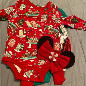 Christmas Disney 4 piece set